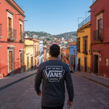 Cargar imagen en el visor de la galería, Playera caballero VANS manga larga #75
