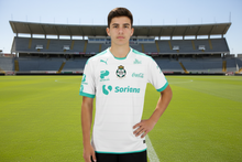 Cargar imagen en el visor de la galería, JERSEY PUMA SANTOS KIDS ALTERNAT PARA NIÑO (702918 01)
