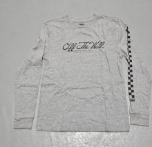 Cargar imagen en el visor de la galería, Playera dama VANS manga larga #111-D
