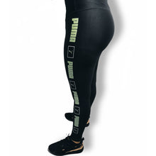 Cargar imagen en el visor de la galería, Leggings PUMA Repeat Poly Tight p/dama (58743703)
